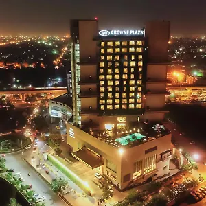 Crowne Plaza New Rohini By Ihg Hotel