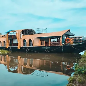 Kalappura Houseboats & Tours Botel Alappuzha