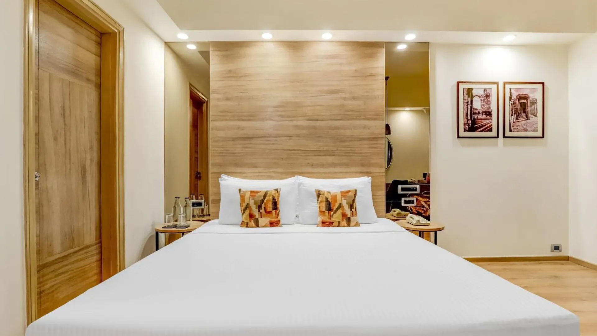 Lemon Tree Premier, Delhi Airport Hotel New Delhi 5*,