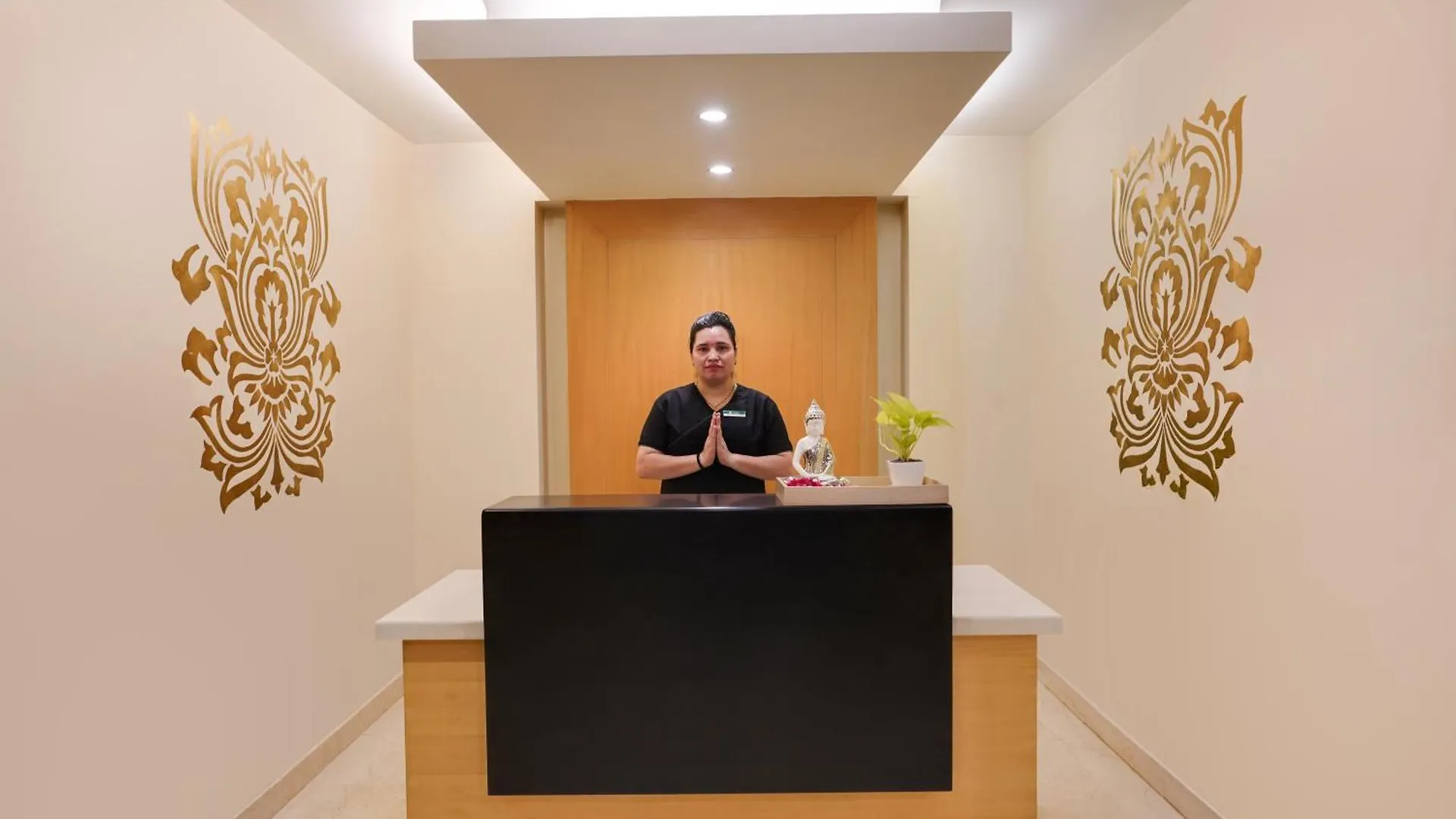 Lemon Tree Premier, Delhi Airport Hotel New Delhi