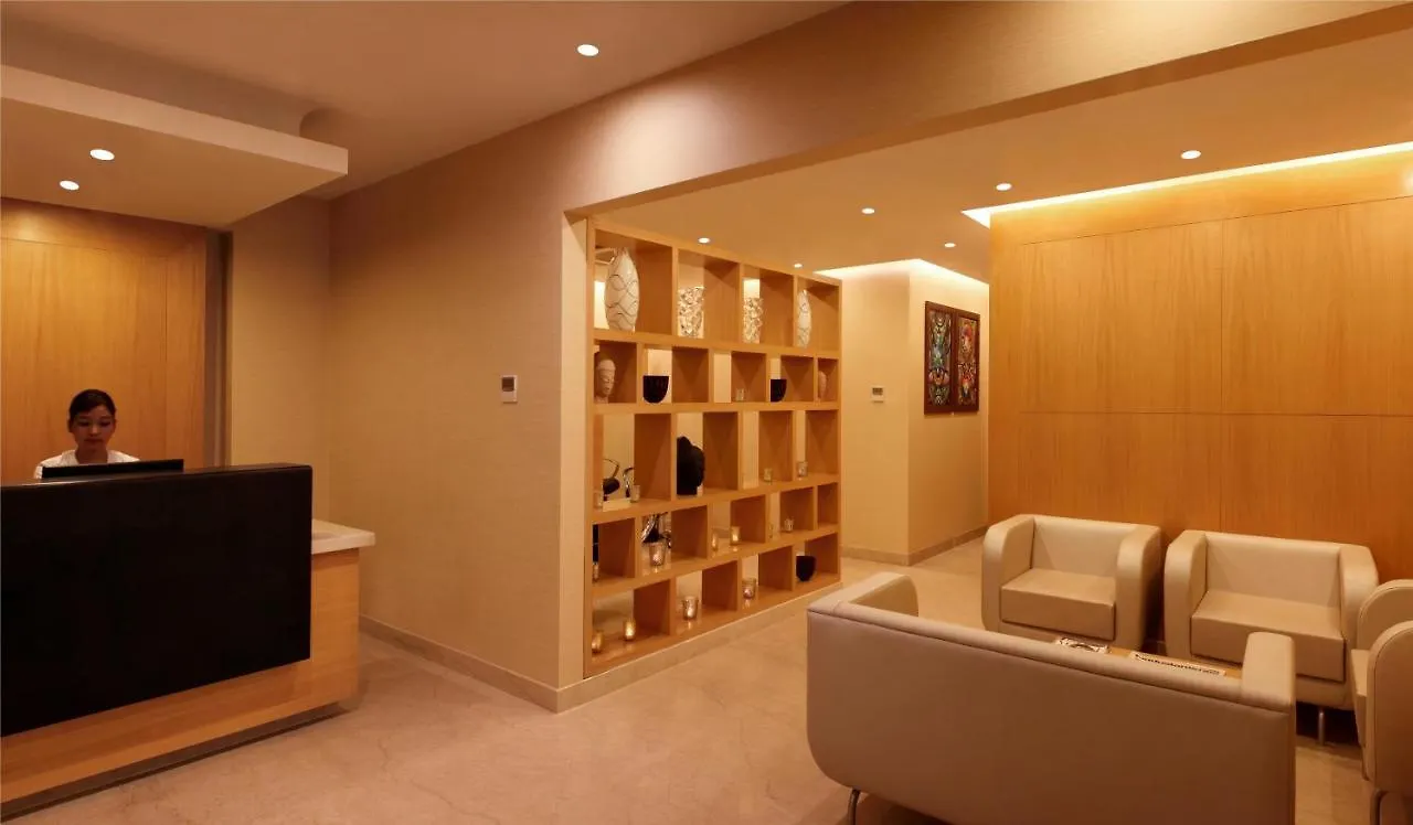 Lemon Tree Premier, Delhi Airport Hotel New Delhi 5*,